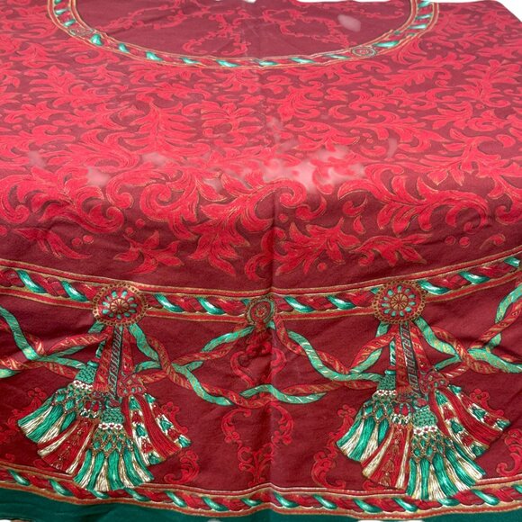 Holiday Tablecloth Round Red Green Tassel Print Christmas Decor Cotton 70" VTG - Picture 5 of 9